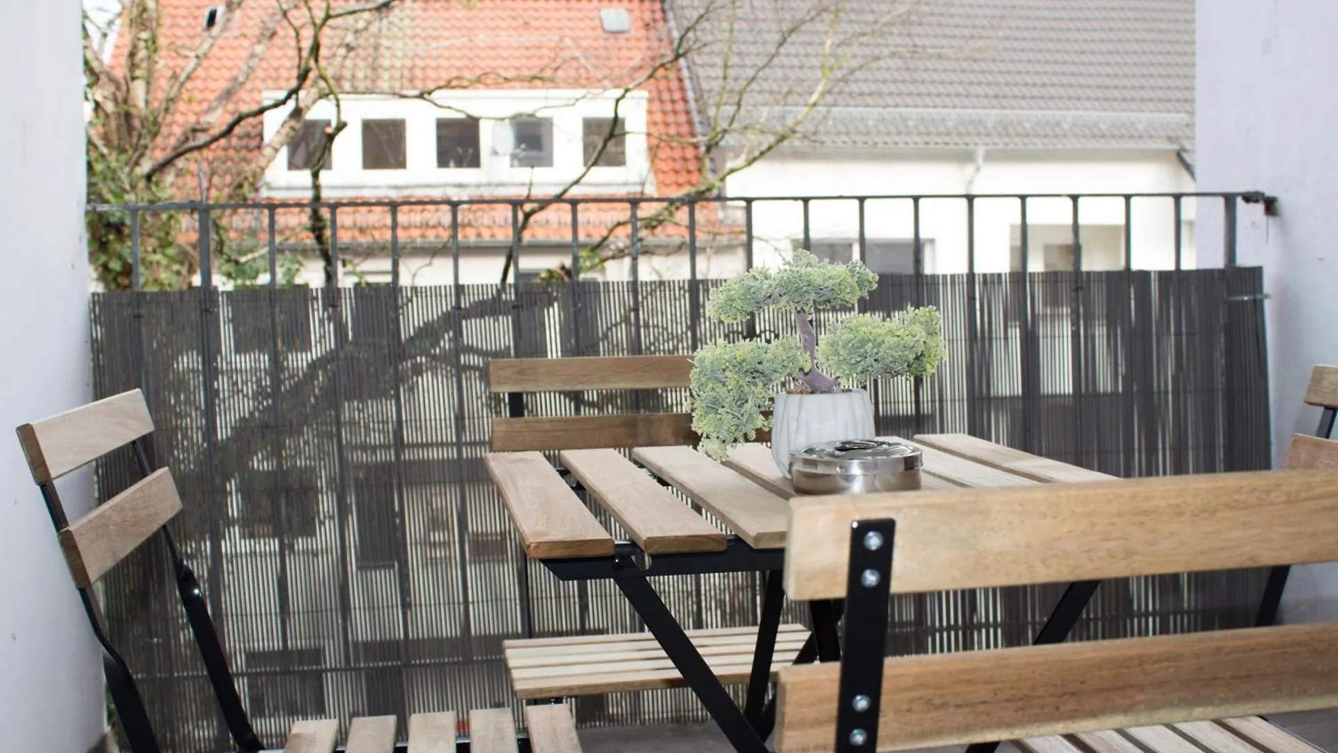 Timeless Apartment Bremen-Neustadt contacts
